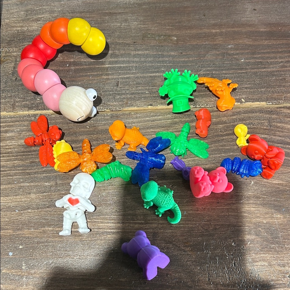 3D Printer &  Rainbow Caterpillar and Assorted Colorful Kids Toy Figures New